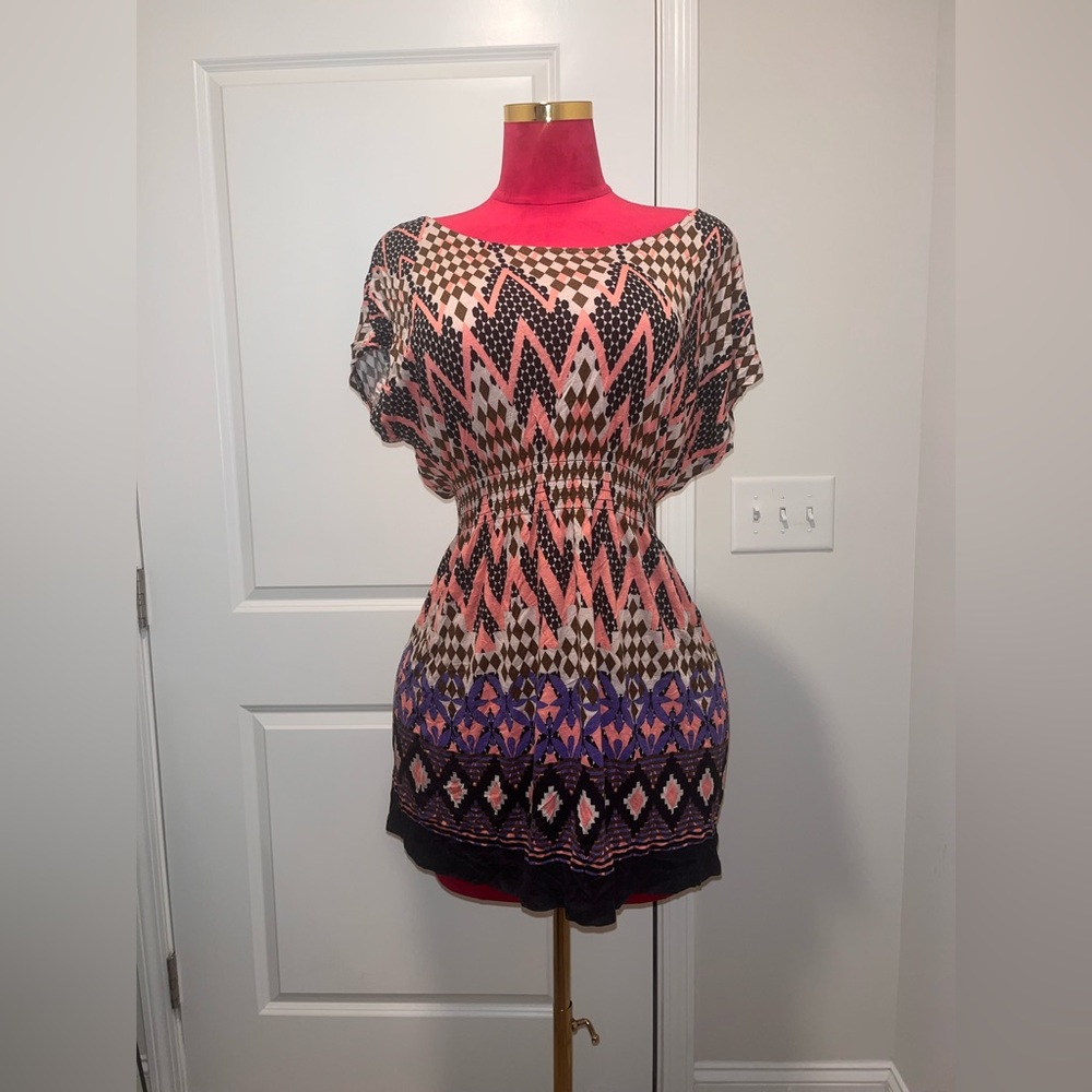 One Clothing Geometric Dress in Pink and Black